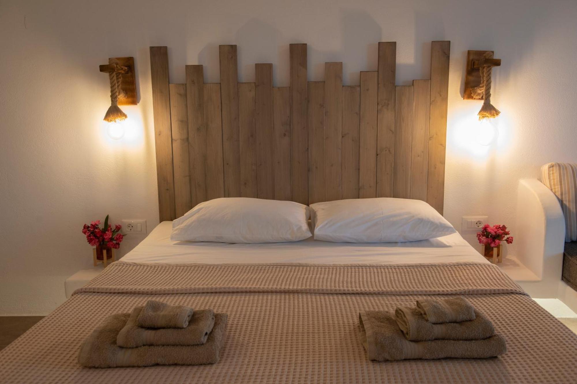 Myrsini'S Luxury Suites Merchia Mykonos Town Exterior photo